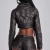 Alektra Mini-Shorts aus PU-Leder im Military-Stil