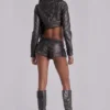 Alektra Mini-Shorts aus PU-Leder im Military-Stil