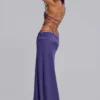 Amara-Maxikleid mit Trägern und Metallverzierungen