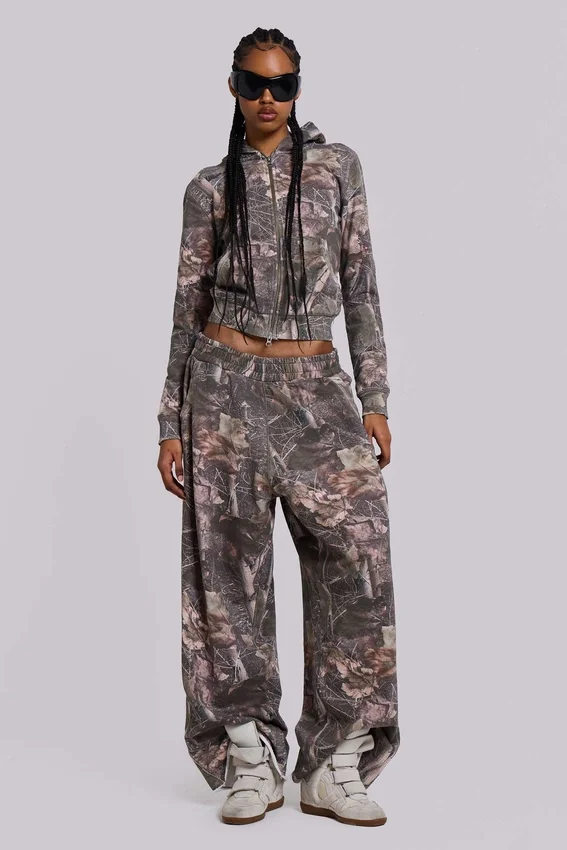 Baggy-Monster Joggers im Woodland-Camo-Look