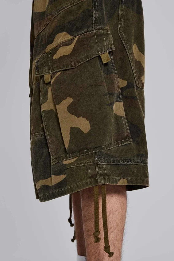 Baggy-Shorts im Cadet-Camo-Look