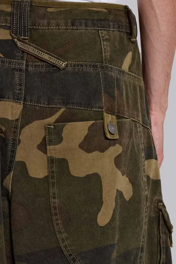 Baggy-Shorts im Cadet-Camo-Look
