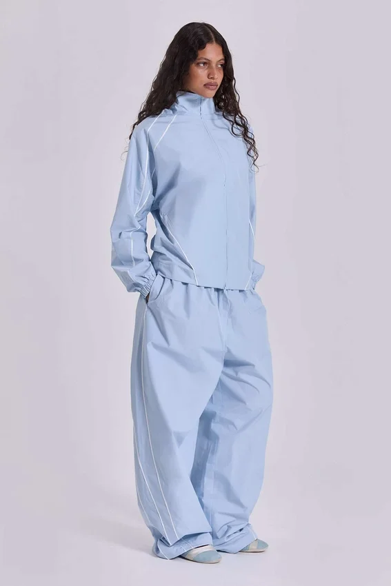 Blaue „Vapor“-Unterteile