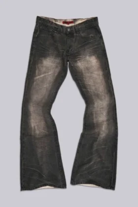 Braune, geknitterte Drift-Bootcut-Jeans