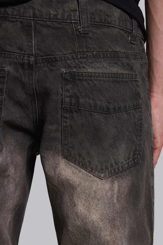 Braune, geknitterte Drift-Bootcut-Jeans