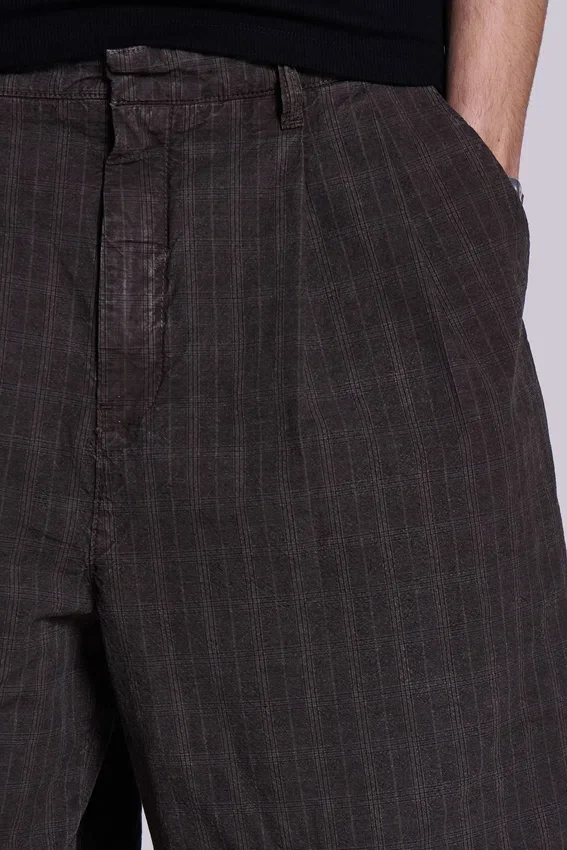 Braune Jumbo-Jorts mit Karomuster