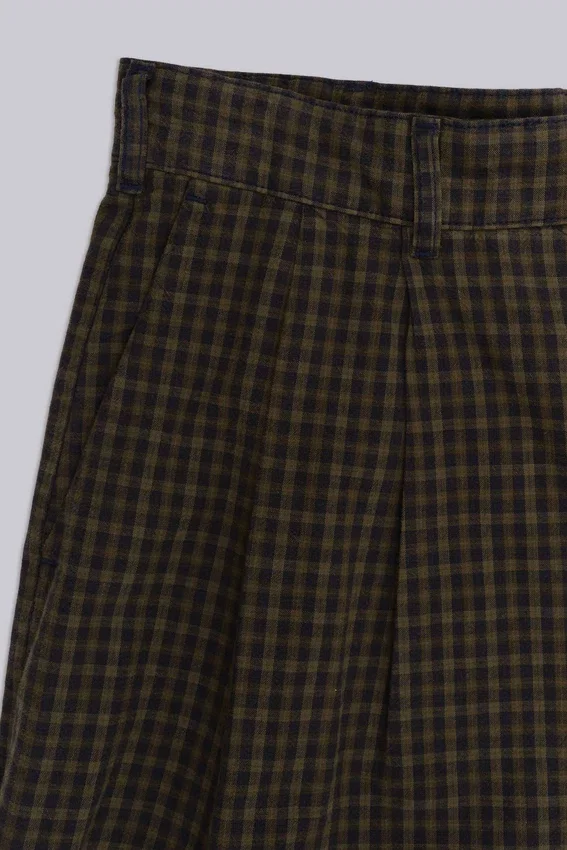 Braune karierte XL Goliath Shorts