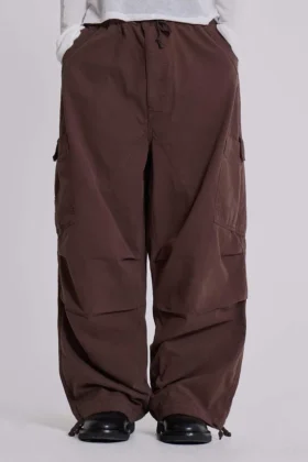 Braune Parachute-Cargo-Hose