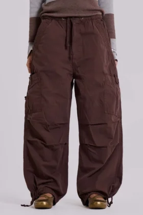 Braune Parachute-Cargo-Hose