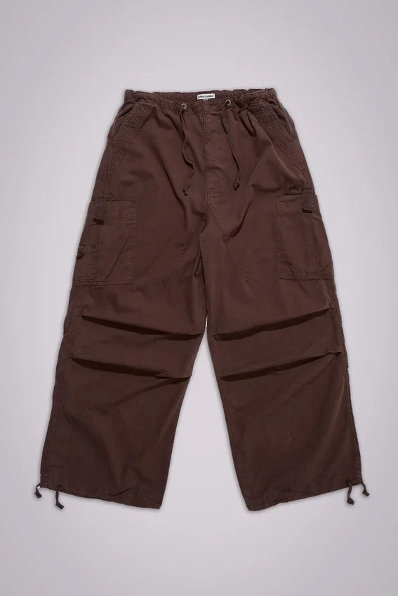 Braune Parachute-Cargo-Hose