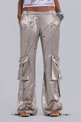 Briony Satin-Cargohose mit Nieten