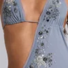 Brisa Asymmetrisches, handperlbesticktes Maxikleid