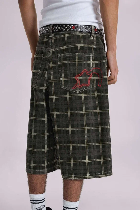 Brooklyn Cord Jumbo-Shorts