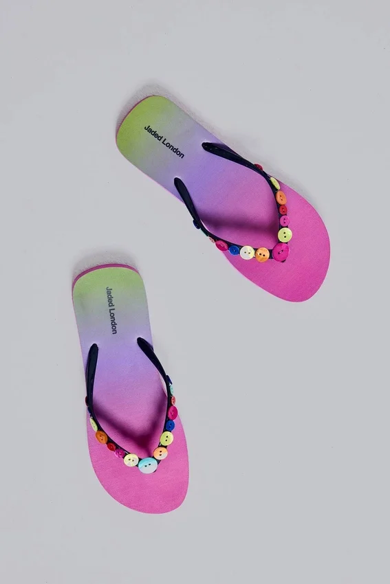 „Button Ombre“-Flip-Flops