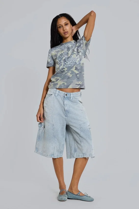 T-Shirt mit Totenkopf-Camouflage-Print