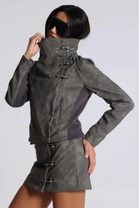 Cera Clasp PU-Leder-Funnel-Jacke