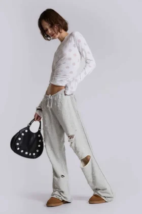 Cleo Jogginghose mit Bootcut-Schnitt und Used-Look