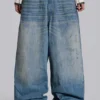 Colossus Jeans in heller Waschung, XL, Slub-Optik