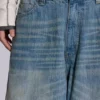 Colossus Jeans in heller Waschung, XL, Slub-Optik