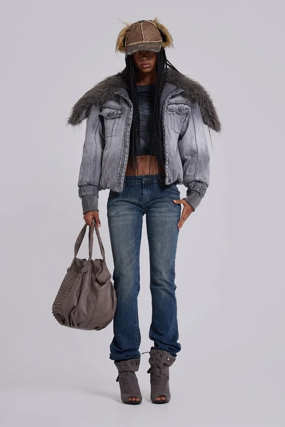 Cooper Bootcut-Jeans in Mittelblau