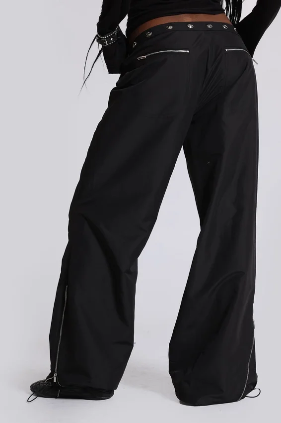 Corvi-Cargohose mit Nieten