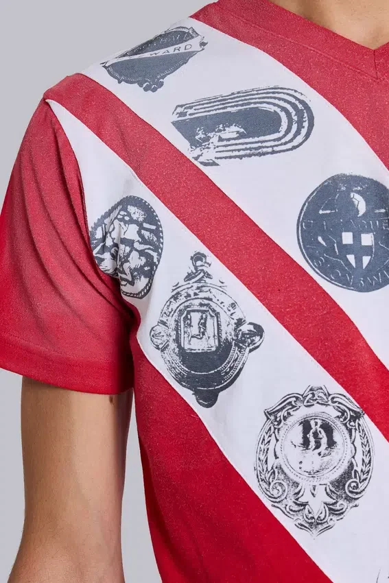 Crest T-Shirt mit V-Ausschnitt