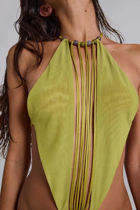 Darlyn – drapiertes, rückenfreies Maxikleid