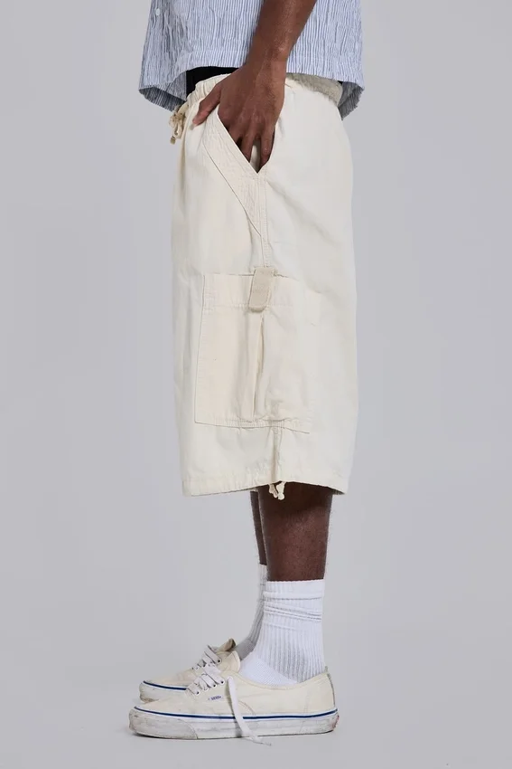 Ecru Parachute Cargo-Baggy-Shorts