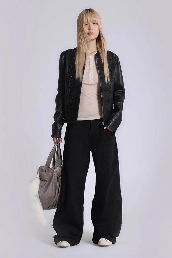 Einfarbige schwarze Colossus Jeans