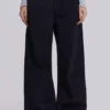 Einfarbige schwarze Colossus Jeans