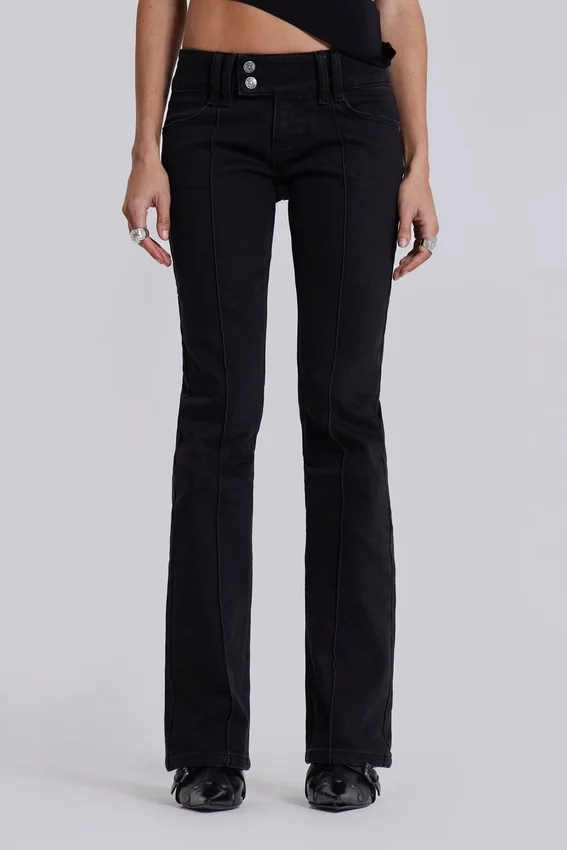 Einfarbige schwarze Thirteen-Jeans