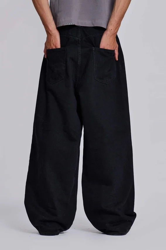 Einfarbige schwarze XL-Colossus Jeans