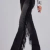 El Topo Fringe Bootcut-Jeans in schwarzer Waschung