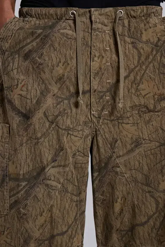 Forest Camo Parachute-Shorts