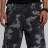 Gewaschene schwarze Cargohose im Trooper-Camo-Look