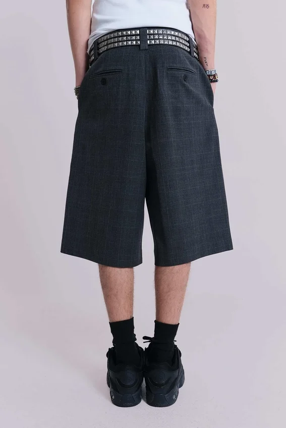 Goliath Shorts mit dunklem Karomuster