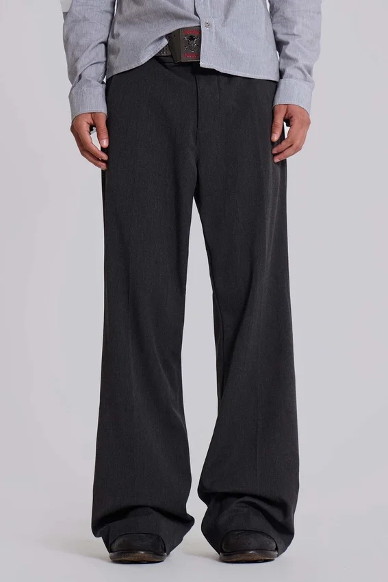 Graue Anzughose mit gestuftem Bootcut