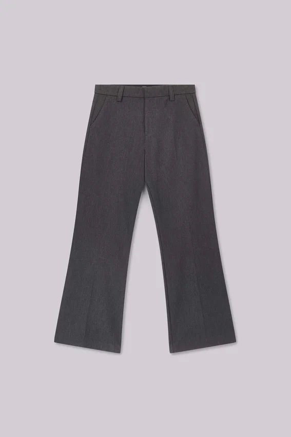 Graue Anzughose mit gestuftem Bootcut