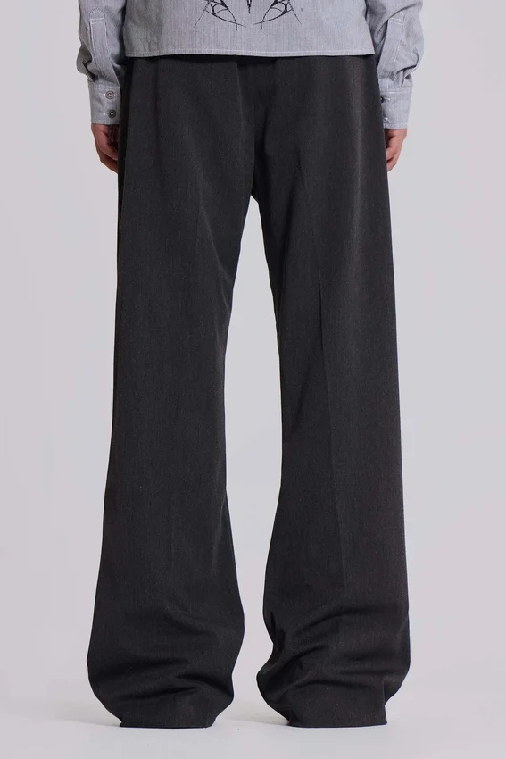 Graue Anzughose mit gestuftem Bootcut