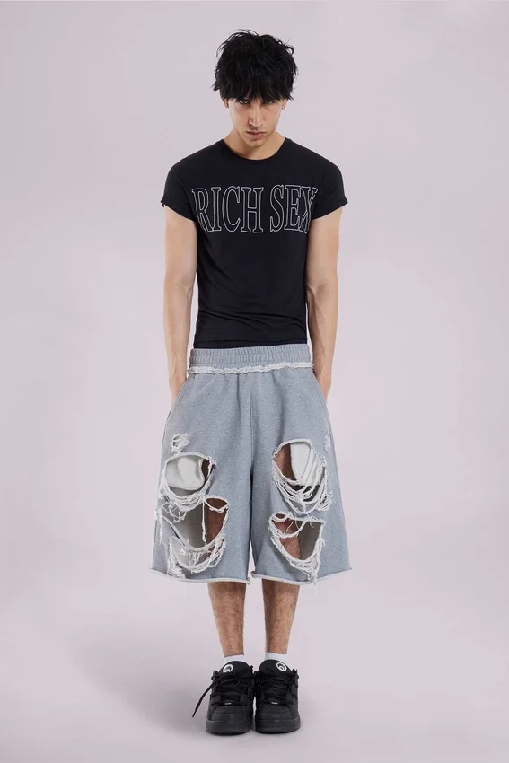 Graue Monster-Shorts im Distressed-Look