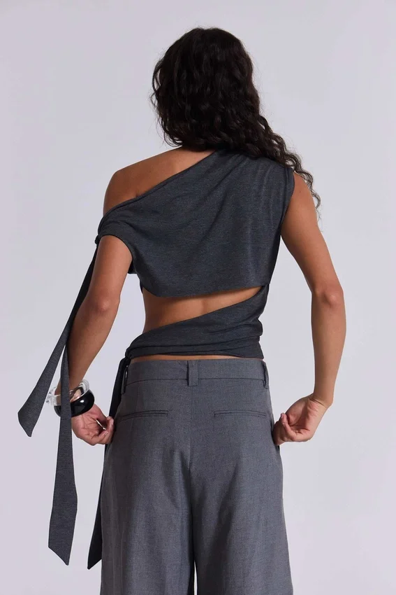 Graue, taillierte Goliath Shorts