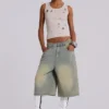 Hellgewaschene Jumbo-Jorts