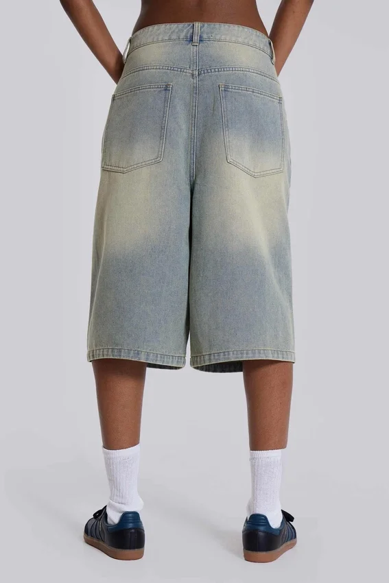 Hellgewaschene Jumbo-Jorts