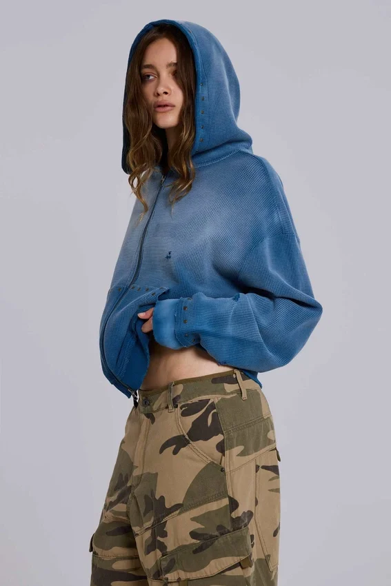 Hoodie mit Nieten in Sunfade-Waffeloptik