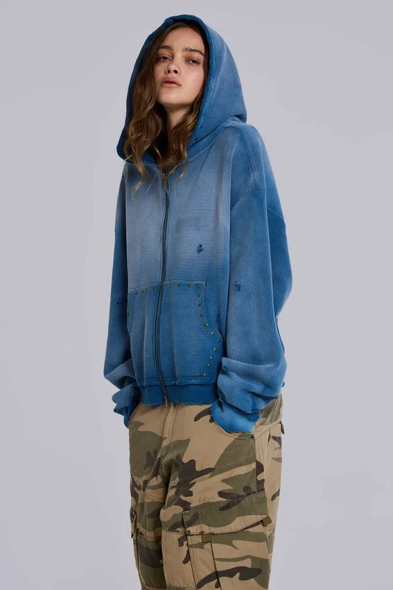 Hoodie mit Nieten in Sunfade-Waffeloptik