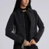 Jeansjacke mit Nieten