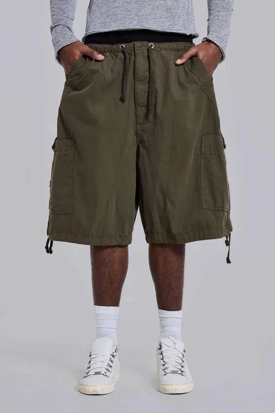 Khaki Parachute Cargo-Baggy-Shorts