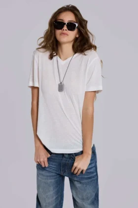 Leinen-T-Shirt mit V-Ausschnitt