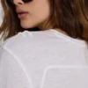 Leinen-T-Shirt mit V-Ausschnitt
