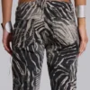 Leona Bootcut-Jeans „Cooper“ im Zebra-Print